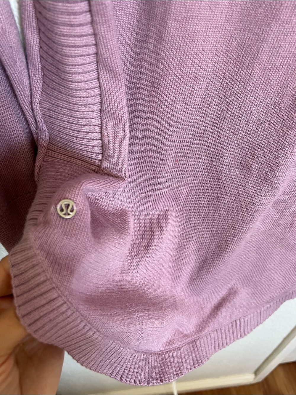 Lululemon Hello Aloe Pullover Sweater Mauve Pink Size 10 Thumbhole Crewneck - Picture 8 of 8